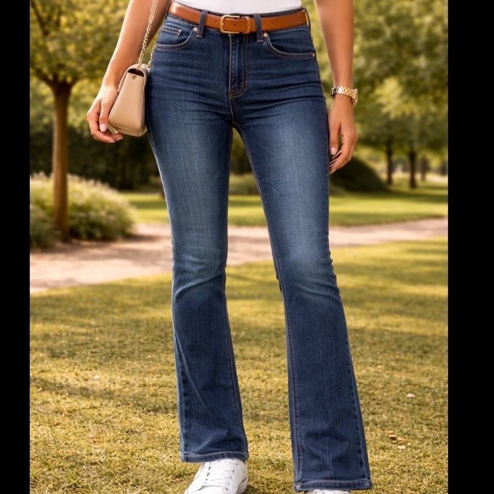 Skye's the Limit Womens Size 4 Dark Wash Bootcut Denim Jeans Stretch Flare Blue